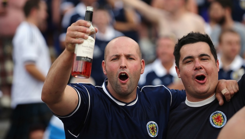 Illustration for article titled A Photo Tribute To Drunk Scottish Fans